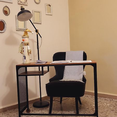 Ferienwohnung Sole Raggiante Lia Darzillo Afragola Zimmer foto